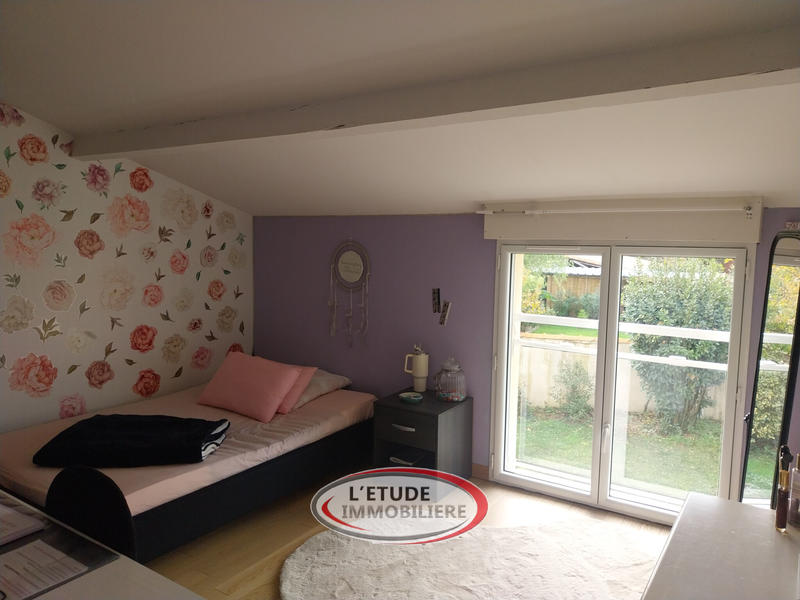 Maison - 203 m² - 9 pièces