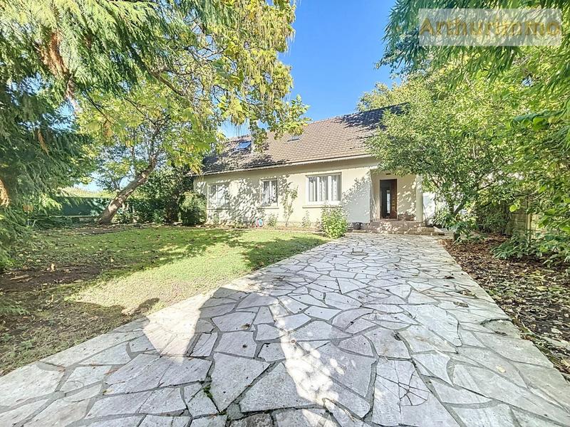 Maison - 128 m² - 7 pièces