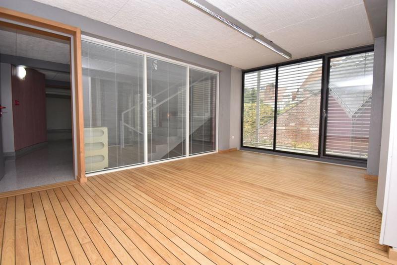 Maison - 556 m² - 20 pièces