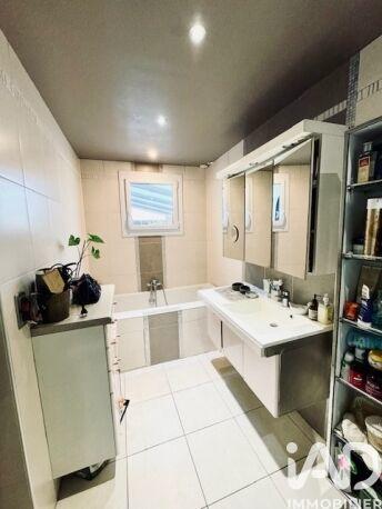 Maison - 85 m² - 5 pièces