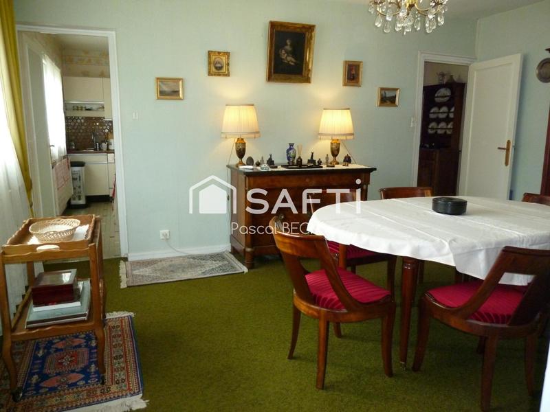 Maison - 112 m² - 7 pièces