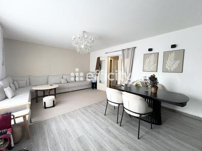 Appartement - 105 m² - 6 pièces