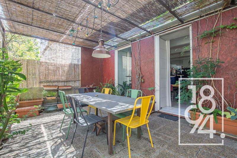 Duplex - 187 m² - 7 pièces