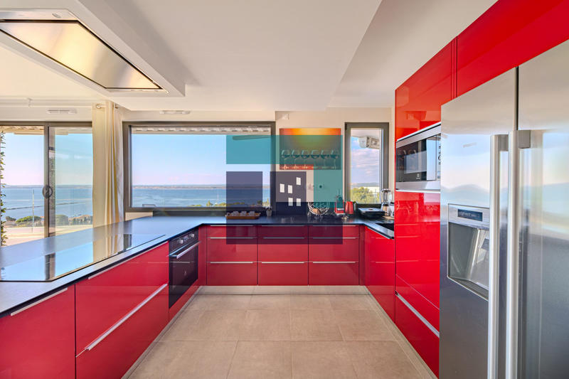 Appartement - 90 m² - 4 pièces