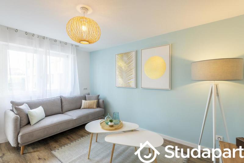 Chambre - 9 m² - 1 pièce