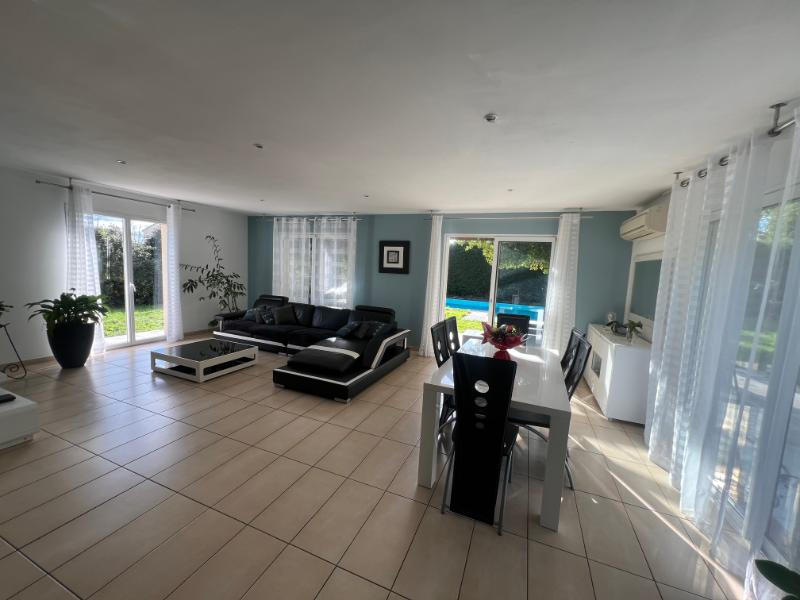 Maison - 177 m² - 6 pièces