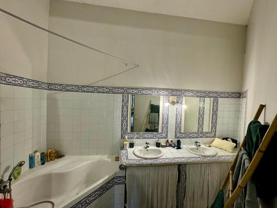 Appartement - 90 m² - 3 pièces