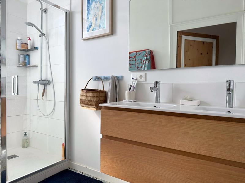 Maison - 194 m² - 9 pièces