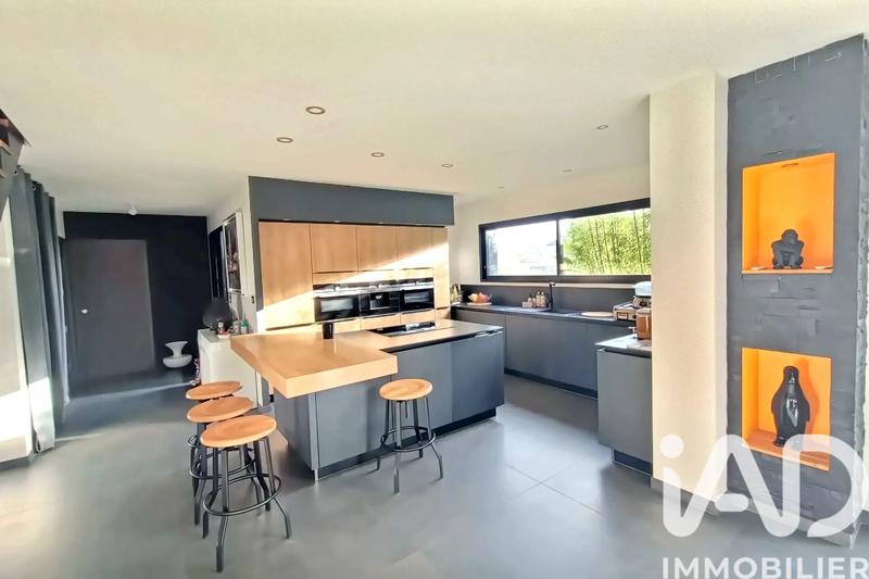 Maison - 174 m² - 6 pièces