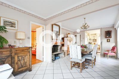 Maison - 122 m² - 7 pièces