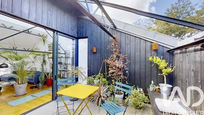 Loft - 138 m² - 6 pièces