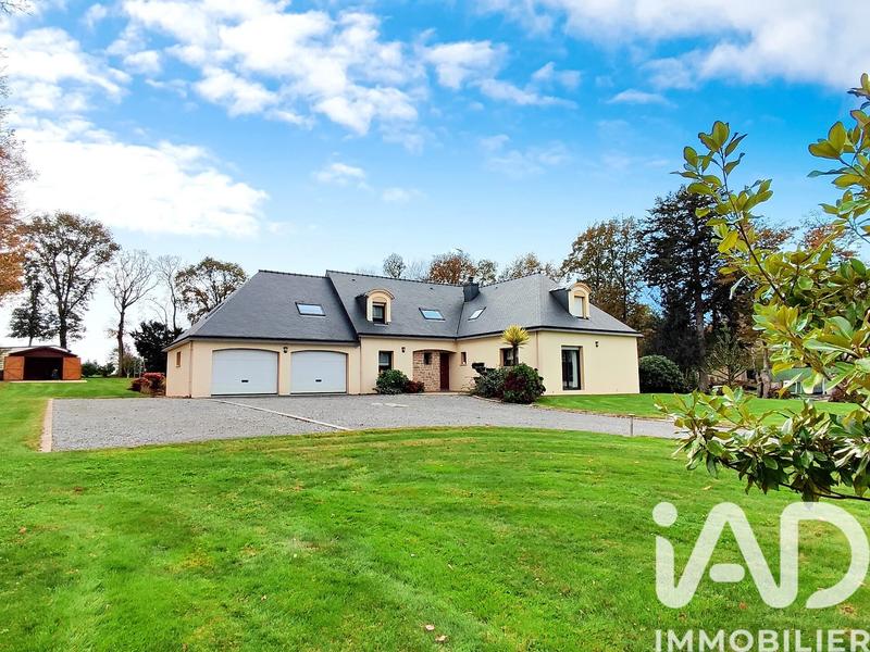 Maison - 206 m² - 8 pièces