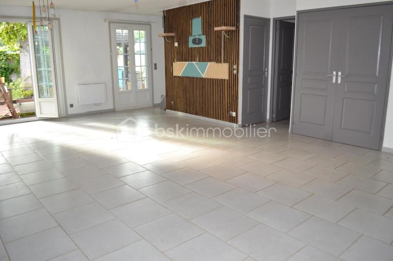 Maison - 225 m² - 6 pièces