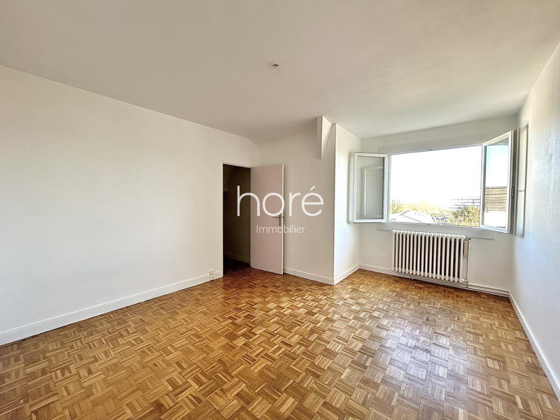 Appartement - 108 m² - 4 pièces