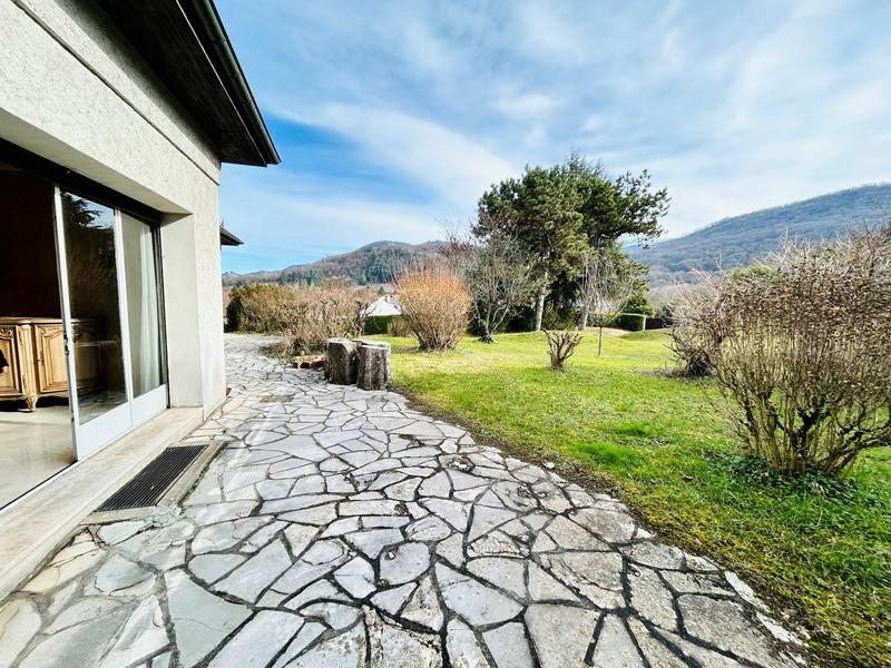 Maison - 397 m² - 7 pièces