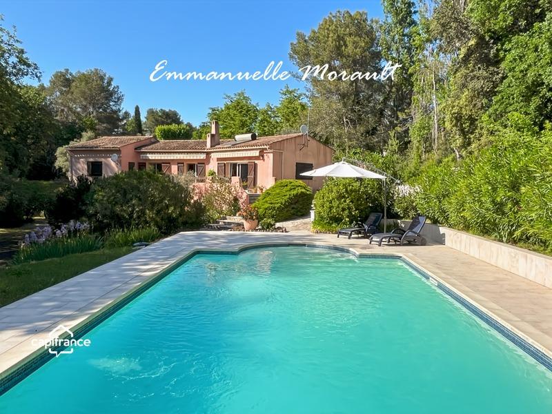 Villa - 210 m² - 7 pièces