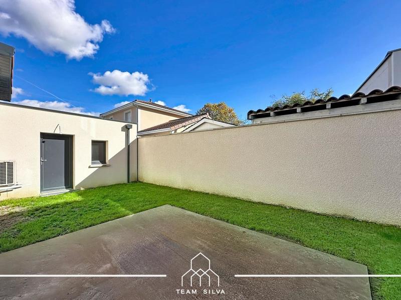 Villa - 100 m² - 5 pièces