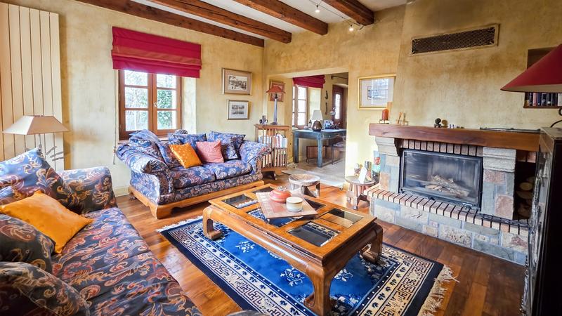 Maison - 245 m² - 7 pièces