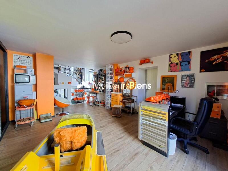 Maison - 180 m² - 5 pièces