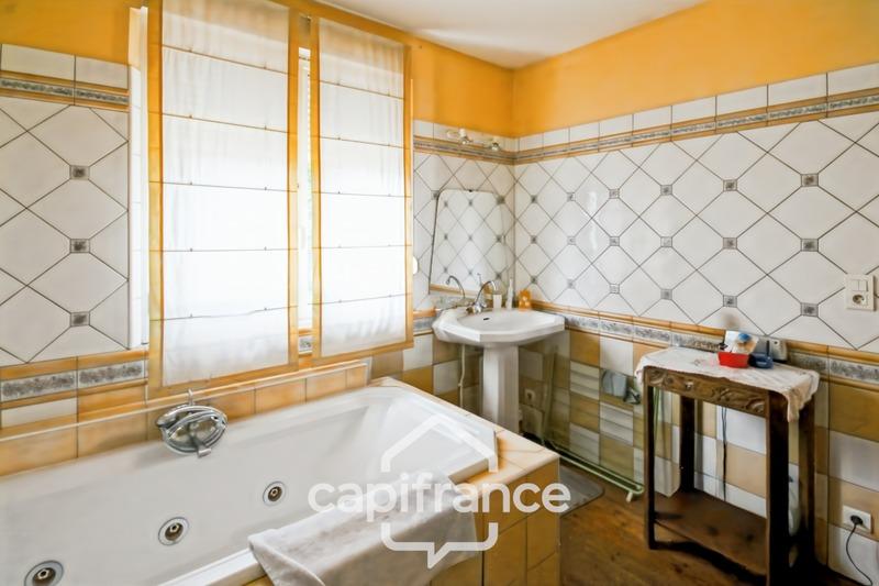 Maison - 122 m² - 5 pièces