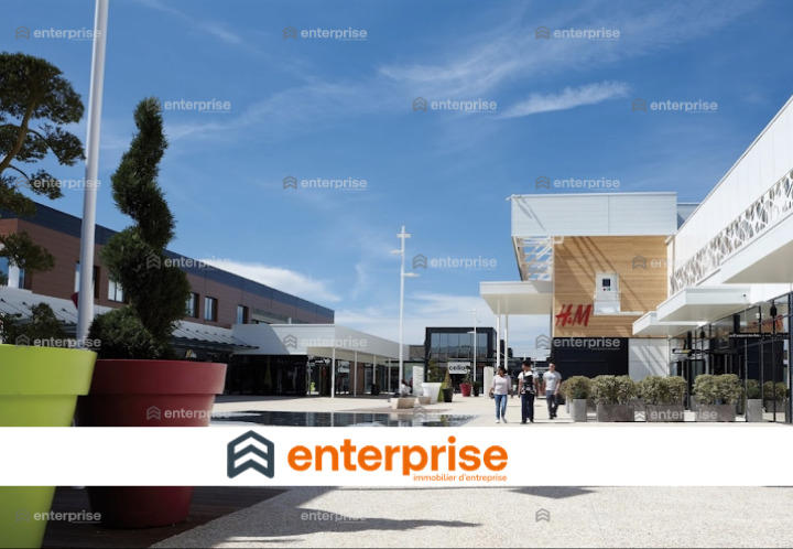 Local commercial - 347 m²