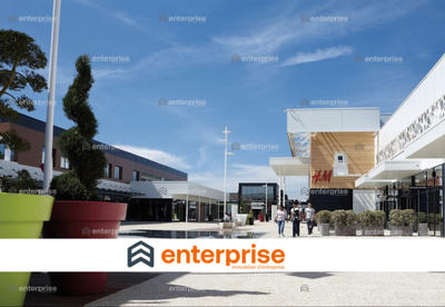 Local commercial - 347 m²