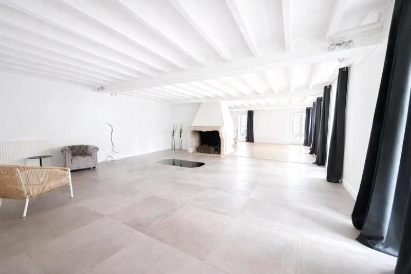 Maison - 500 m² - 10 pièces