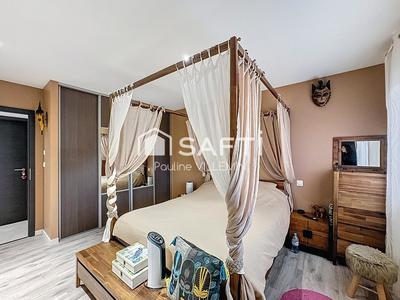 Maison - 158 m² - 6 pièces