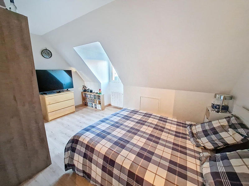 Maison - 95 m² - 5 pièces