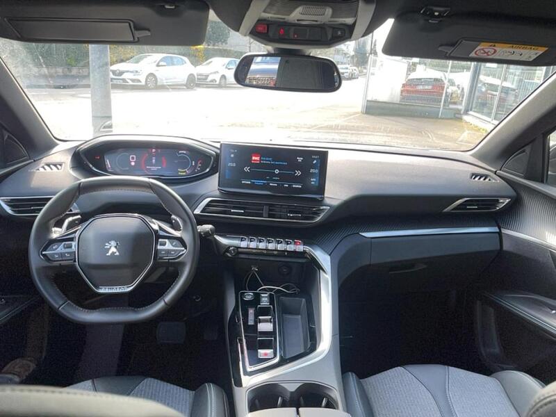 Peugeot 5008 II Hybrid 136 e-Dcs6 Allure Pack