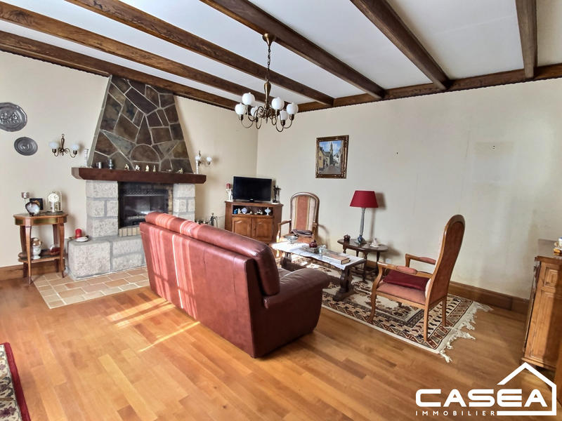 Maison ancienne - 191 m² - 8 pièces