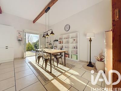 Maison - 196 m² - 8 pièces
