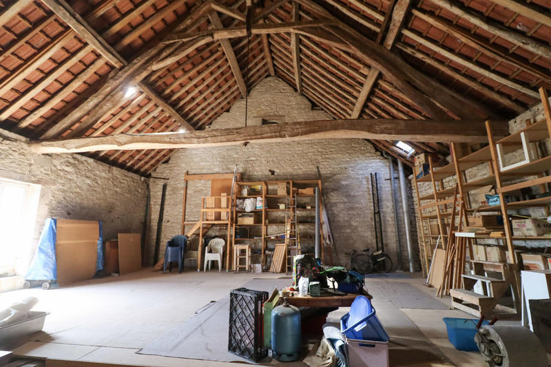 Propriété - 280 m² - 13 pièces