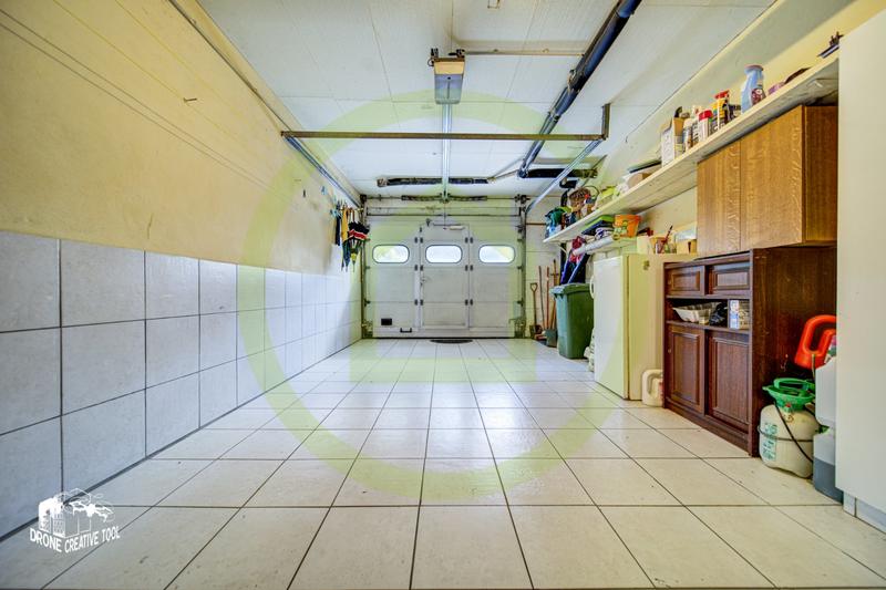 Maison - 225 m² - 8 pièces