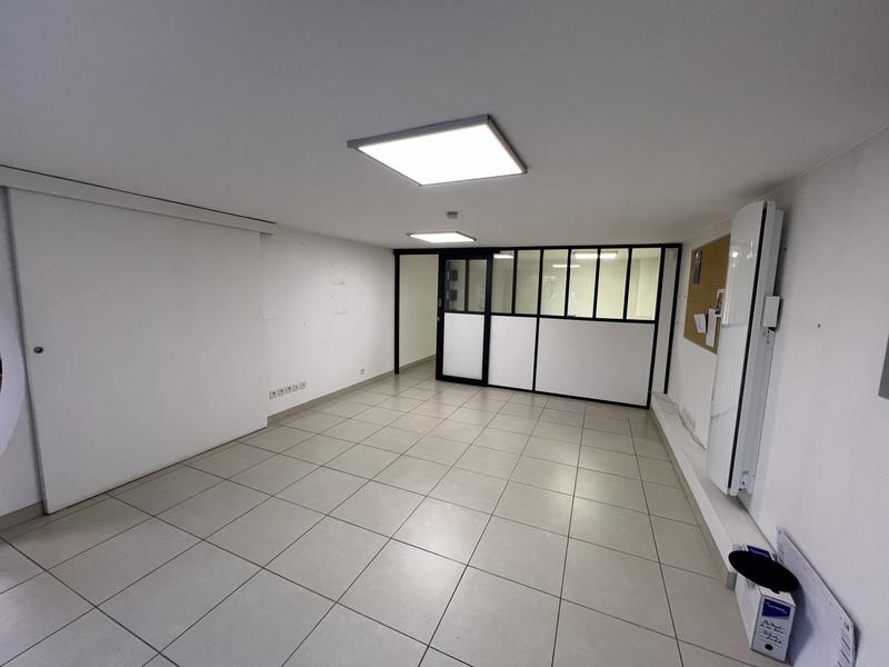 Local d'activités - 190 m²