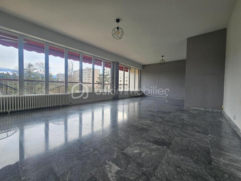 Appartement - 95 m² - 4 pièces