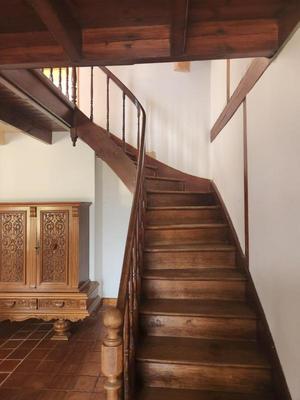 Maison traditionnelle - 230 m² - 8 pièces