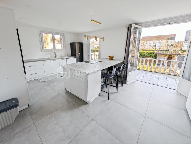 Maison - 110 m² - 5 pièces