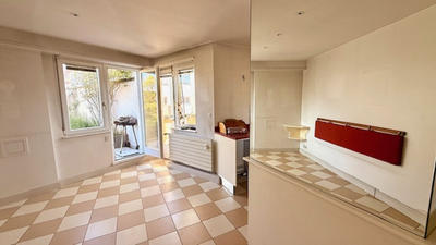 Appartement - 218 m² - 6 pièces