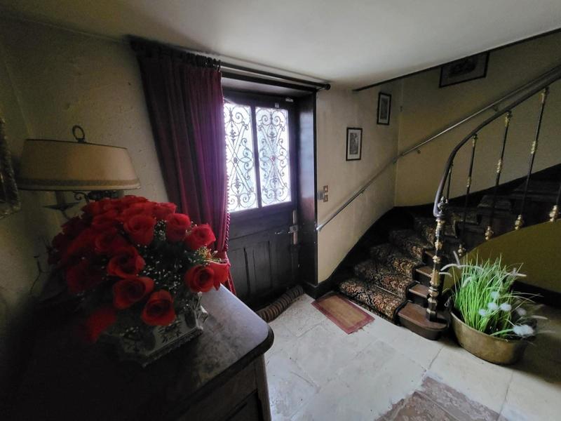 Maison ancienne - 256 m² - 11 pièces