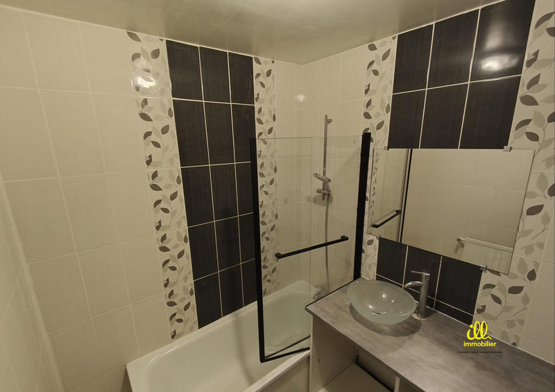 Appartement - 80 m² - 5 pièces