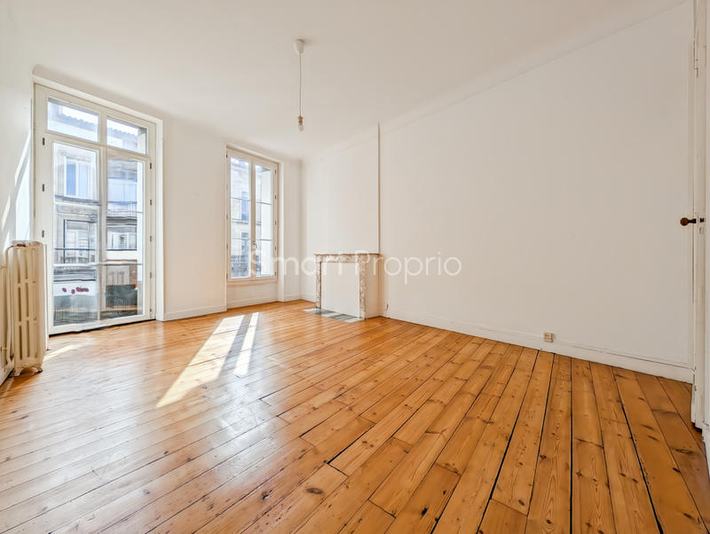 Appartement - 105 m² - 4 pièces