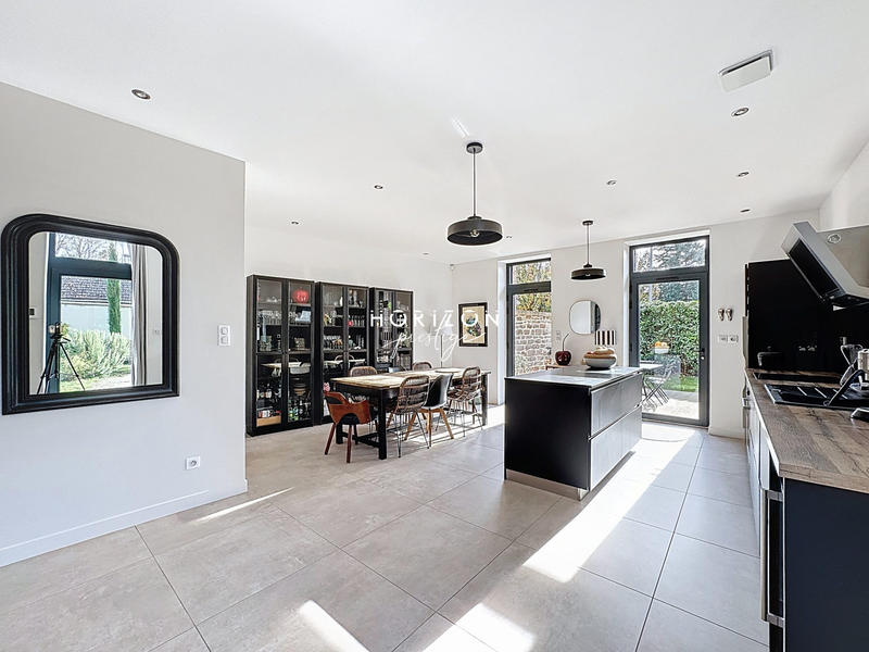 Maison ancienne - 145 m² - 7 pièces