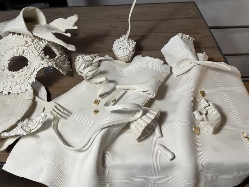 Vernissage de l'exposition "Éteindre les lampions" par l'artiste Odyssée Dao