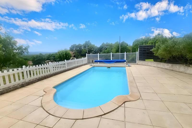 Villa - 90 m² - 4 pièces