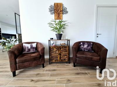 Maison - 99 m² - 5 pièces