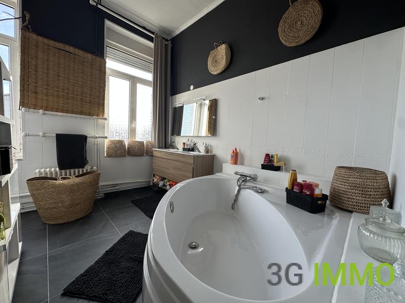 Maison ancienne - 178 m² - 6 pièces