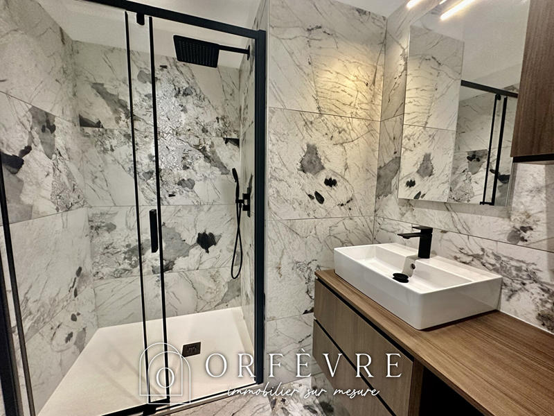 Appartement - 90 m² - 3 pièces