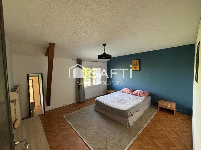 Maison - 201 m² - 8 pièces