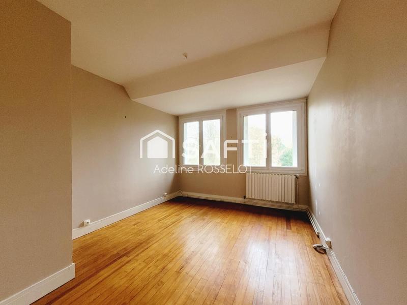 Maison - 220 m² - 10 pièces